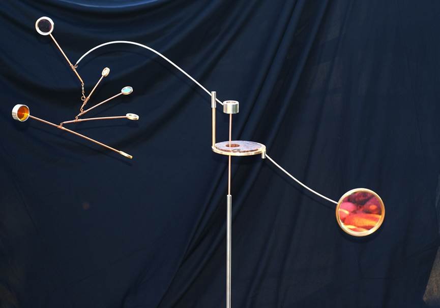 RS-01 Standing Mobile